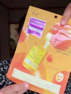 Loving this mask indeed#PR #vtcosmetics #vitamincmask #glassskin #japanskincare @VT Cosmetics US @VT cosmetics japan official
