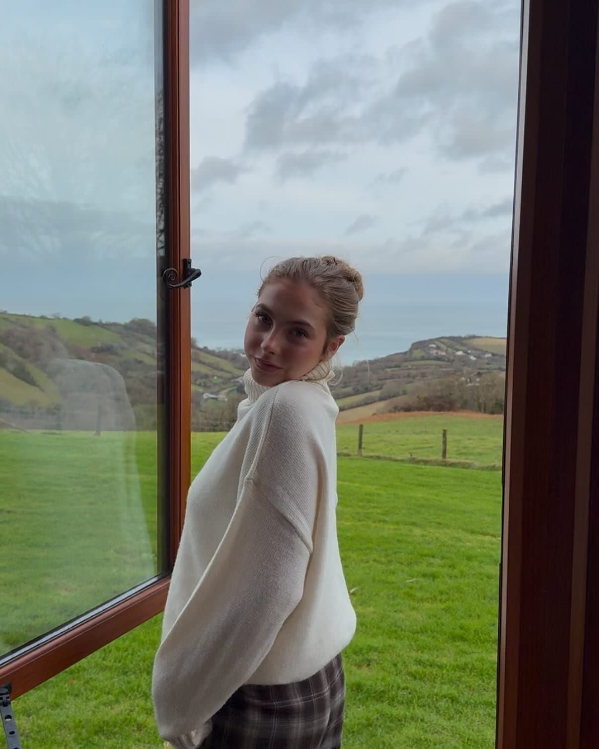 Pinch, punch, first post of the month ๐ซถ๐ผ
Wearing @prettylittlething
#plt #ad #country #staycation #devon #holiday #n