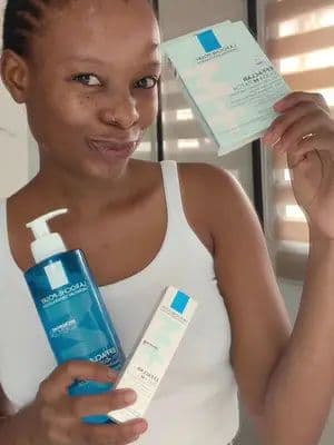 Get ready with me with @La Roche-Posay getting ready used to be a drag because of break outs😢😢 but now it's no longer that because with the EFFACLAR DUO +M it's easy, We tapping not popping anymore 😊😊 EFFACLAR DUO +M PATCH - Multi Targets EFFACLAR DUO +M - Triple Corrects EFFACLAR PURIFYING GEL - Balance Skin PH #LaRochePosayZA #Effaclar #TapDontPop #Skincare #AD