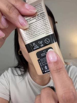 Base de acabado satinado e hidratante ✨🩷 #tiktokshopblackfriday #tiktokshopcreatorpicks #blackfridaytiktokshop #elfcosmetics #makeupfoundation