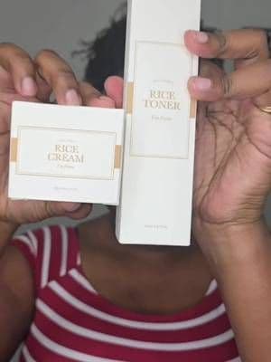 gifted by I'm from Glass skin loading ✨ The I’m From Rice Toner and Rice Cream are a power duo for brighter, smoother, and deeply hydrated skin. Made with 77.78% Yeoju rice extract, this combo evens skin tone, boosts glow, and strengthens your moisture barrier. Perfect for dry, dull, or sensitive skin types 💧🌾 #imfrom #imfromricetoner #ricetoner #ricecream #koreanskincare #glassskin #skincareroutine #kbeautyproducts #hydratedskin #skincareduo #dewyskin #barrierrepair #tiktokshopfinds #kbeautylover #skincaremusthaves #skincaretok #fyp @imfrom_us #imfromricetoner #glowskin