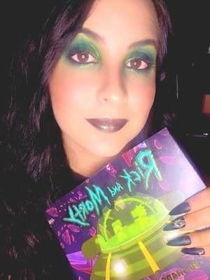 I used the greens for in the Rick and Morty Glamlite palette for this beautiful eye look. #glamlite #rickandmorty #tiktokshop #makeup #trending