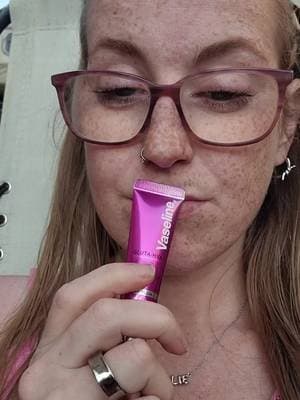 Gloss, Protect, Glow, Sun-Ready in one swipe #glutahyaglow #vaselineglowgettersuk #VaselineGlutaLipSPF #AD #fyp