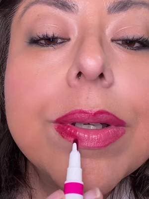 If your lips aren’t giving juicy soft kiss me energy… fix that 💋 It was my first time trying the @Stila Cosmetics Honey Plump Duo in Pink Pout and I’m actually obsessed. It’s glossy, hydrating, and gives the prettiest subtle plump with no burn. My lips look smoother fuller and so feminine. This is that soft glam effortless pretty lip combo I didn’t know I needed ✨ #tiktokshopspringglowup #stilacosmetics #lips #beautyreview #makeuptok