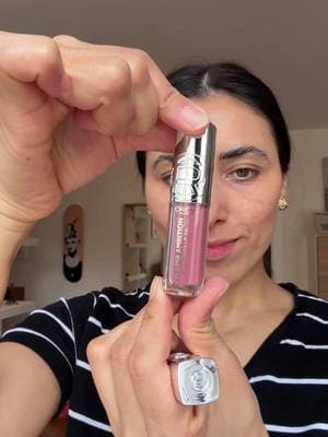 Este aceite labial Plum ambition de @L'Oréal Paris ES rellena e hidrata tus labios y te deja una sensación de frescor inmediato, es definitivamente mi nuevo imprescindible. #nicasenespaña🇳🇮🇪🇸 #girls #tiktokshop #loreal #lipstick