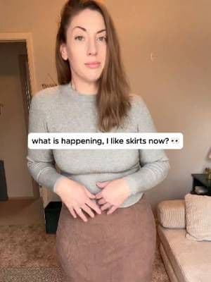 I thought I'd never really love a skirt in me but this one has me feeling different #halara #halaratiktokshop #tiktokshopblackfriday #tiktokshopcreatorpicks #millennial @Halara_official