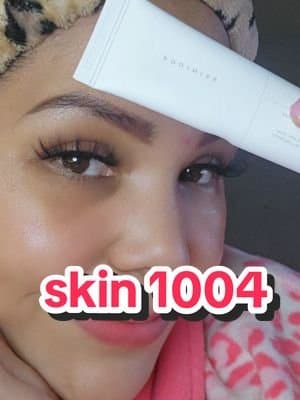 Extracto de centella asiática Ayuda a calmar y reconfortar la piel estresada@SKIN1004 US Zinc + Ácido hialurónico Ayuda a mantener el equilibrio de hidratación Madecasósido + Pantenol + Ceramida NP + Escualano Refuerza la barrera cutánea para una hidratación y confort duraderos#blackfriday #foryoupage #tiktokshopblackfriday #TikTokShopCyberMonday TikTokShopCyberMonday