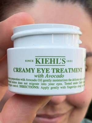 A little moment of self-care ✨ I warm the Kiehl’s Creamy Eye Treatment with Avocado between my fingers and gently pat it in. Then I glow ✨🥑 @Kiehlsuki #AD #kiehls #skincare #lorealistaruk #KiehlsPerfectPat