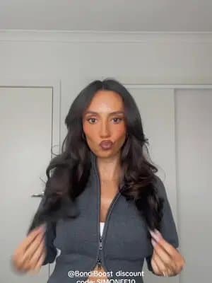 My favourite time of the morning, taking out my heatless curls!!! 🥵🙌 #heatlesscurls #heatlesshair #hairtok #hairstyle