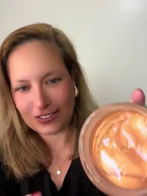 Pele Radiante com a Geleia Iluminadora da @AURA Beauty #geleiailuminadora #aurabeauty #natal #tiktokshop #tiktokshopblackfriday
