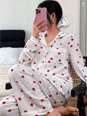 Ensemble pyjama pour femme chic et confortable à petit prix 🏷️ profitez c’est le black Friday🌸✨👇🏻#zara #tiktokshopblackfriday #blackfridaysale #pyjama #zarahaul