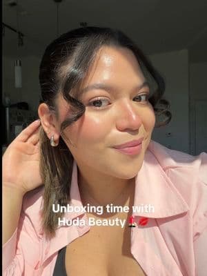 Recuerden que tienen un 20% de descuento en su primera compra usando mi link 🔗 en mi biografía 😍💋💄 @Huda Beauty #AD #hudabeauties #hudabeauty #unboxing #makeup