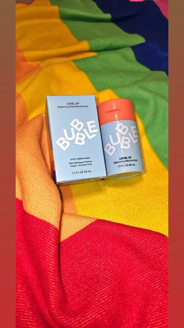 Thank you so much @Bubble✨ for the Welcome Gift! 🧡 For 10% of your next BUBBLE purchase, use promo code: PLUMIE @Bubble Insiders #bubbleambassador #bubble #bubbleskincare
