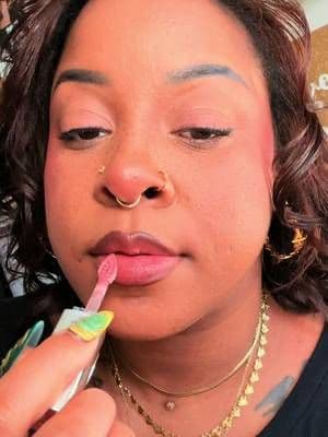 ⛓️💥💄💋Gate-releasing my favorite makeup brand right now! #GiftedByLOrealParis #loreal #lorealparis #makeuppartner #girlsnight @loréal paris usa @L’Oréal Paris