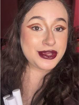 You are getting 5 @Wonderskin products for just ยฃ45 with this incredible bundle! #wonderskin #lipstain #lipcombo #dealdrops #tiktokmademebuyit