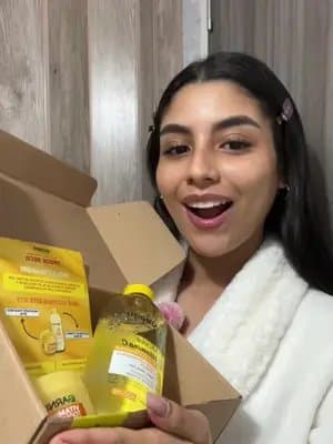 Mi nueva rutina de hidratación con Garnier 🍊💛✨ Agua Micelar Vitamina C + Hidratante Toque Seco, dos pasitos para cuidar mi piel y dejarla con una sensación fresca e hidratada. #frescocomoraspao #garnierskincare #publicidad