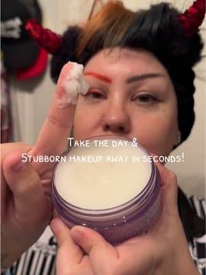 @Clinique #clinique #makeupremover #cliniqueskincare #skincare #tiktokshopblackfriday