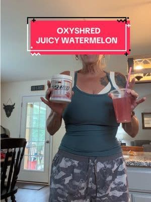 Friends check out this awesome pre workout powder from OXYSHRED! The taste is amazing 🤩 #OxyShred #EHPlabs #ad #juicywatermelon #preworkout