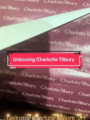 Unboxing de mi último pedido de @charlottetilbury ✨ Productos icónicos, calidad profesional y acabados que marcan la diferencia en la piel. Te dejo mi enlace de afiliada para que puedas probarlos tú también 💄 https://friends.charlottetilbury.com/s/anacrespo92 @Charlotte Tilbury #AD #CharlotteTilbury #MagicBeautyStars #unboxing