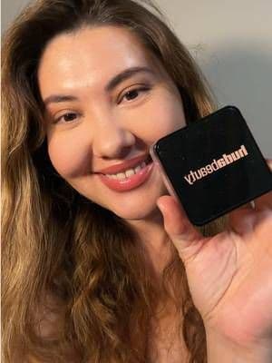 @Huda Beauty Easy Bake setting powder, shop with my link to get 20%off for your next order #hudabeautyeasybake #AD #hudabeauties #hudabeauty