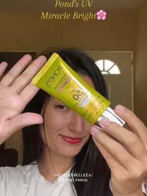 “Pond’s Miracle Bright… protección y belleza en un solo paso.”🌸✨ #pondsfm #PondsUV #pondserre #publicidad @For_Me @ponds mexico