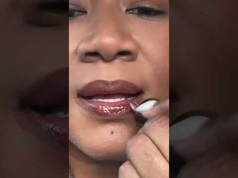 Trying the Fwee lip duo… smooth, pigmented, and perfect for everyday looks
