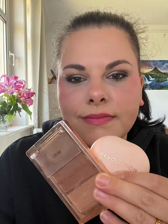 This product are my current favourite from Revolution. @Makeup Revolution #makeuprevolution #RevGen #gifted #ad #makeup