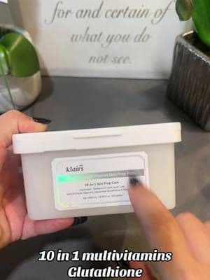 if your skin is thirsty and you wanna hydrate it before makeup application, you’re gonna love these toner pads. They have lots of wonderful vitamin forward ingredients and no harsh chemicals and they’re on sale right now so are you gonna sit there and do nothing or are you gonna hydrate your skin? You’ll think yourself later. @@dear, Klairs##primer##koreanprimer##tiktokshopcreatorpicks##tiktokshopblackfriday##giftideasforher
