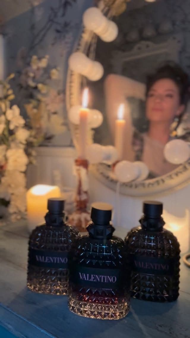 Romanticizing life, one timeless perfume at a time. 💋
@valentino.beauty #ValentinoBornInRoma #GiftedByValentinoBeauty
