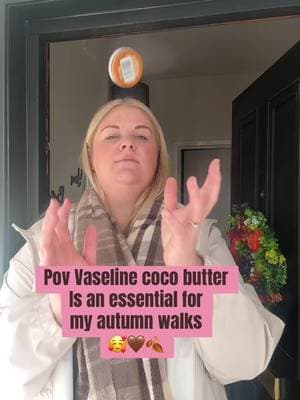Cosy season is here 🥰🍂🤎 Keep ur lips soft and hydrated with Vaseline lip therapy! ✨ This coca butter one is my ultimate fave 🤎 smells so good! 😍✨🤎🍂 #VaselineGlowGettersUK #AD #VaselineCosyGirAutumnlEra @Vaseline