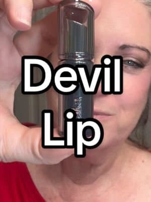 ⬆️ Check the price 🤯 Tap the orange cart #lips #lipbalm #lipgloss #falldealsforyou #tiktokshopcreatorpicks @Laka US