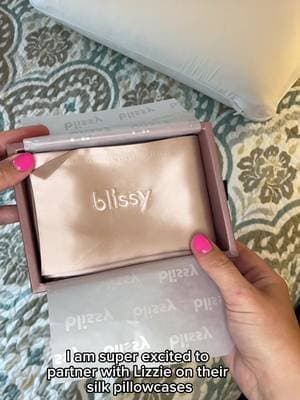 This beautiful silk pillow case is a game changer for my hair 🫶🏻 Link in bio! Code: michelletaylor887 for a discount@Blissy Brand #blissypartner #blissybrand #collabwithblissy