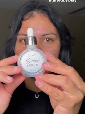 Menos pasos, más beneficios. ✨ Estoy encantada con el Olay Super Serum porque combina 5 beneficios en un solo producto y deja mi piel hidratada, suave y luminosa. 💛 @Olay Skin Care #giftedbyOlay