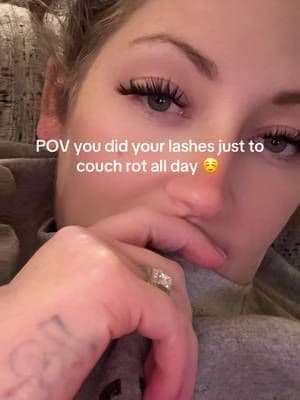 Effortless glam while you binge… $4.99 @Maxcomfi glueless lashes, because even couch days deserve lashes 😌✨ #maxcomfilashes #gluelesslashes #tiktokshopmademebuyit #lashesathome