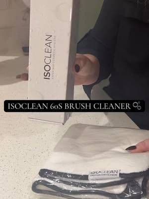 The best makeup brush cleaner #isoclean #makeupbrushcleaning #fyp #tiktokshop #tiktokmadebuythis