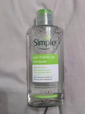 AD 💚SImple Kind To Skin Eye Makeup Remover 💚 I suffer with hay fever and dry sensitive eyes, and so I need a gentle eye makeup remover that is also very effective.💚 This is why I use this product because it removes waterproof mascara without irritation, just clean, soothed, mascara-free eyes. 💚 @Simple UK #SimpleSquadUK #AD #SimpleGentleEyeReset #HayFeverSeason