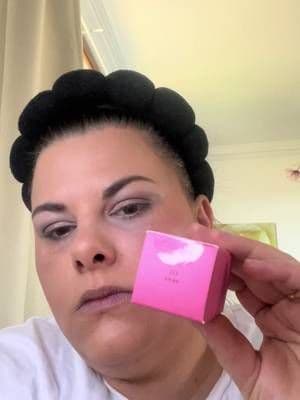 Dear.A Bonbon Glowcheek Shade 10 Rose . This one have a nice pigment and fantastic glow. #ad #testing #blush #glow #makeup @Dear.A 디어에이 @YesStyle