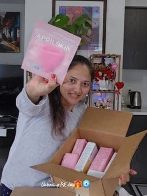 Full detailed video is posted on the YouTube channel nMe " VMakMemories." Please check there🫠🤩🎁🧿 . . . #youtube #VMakMemories #pr #prunboxing #prpackaging @APRILSKIN USA @PURITO SEOUL @Canadian Tire @Butterly @IT Cosmetics @Clean Reserve @vividraw US