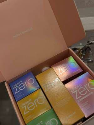 POV: You finally get to wipe the day off ✨ Clean It Zero never misses 🫶🏽 @Banila Co EU #BanilaCo #CleanItZero #cleansingbalm #tiktokmademebuyit #kbeauty #skincareroutine #gifted