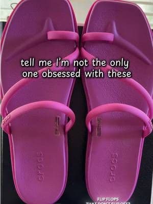 These toe loop croc sandals are so versatile and fun! #tiktokshopjumpstartsale #tiktokcreatorpicks #crocssandals #sandals #toeloop