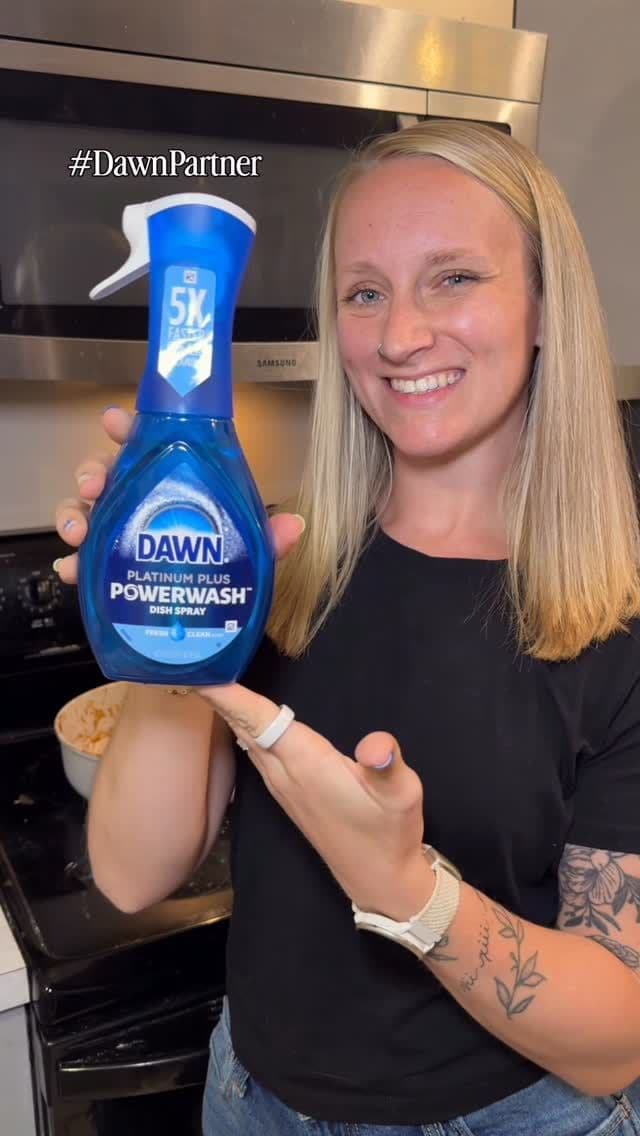#ad Homemade dinner era? Yes. Scrubbing forever era? Absolutely not π Dawn Powerwash lets me cut loose in the kitchen w