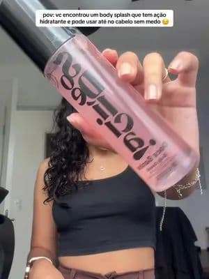 um banho de perfume literalmente! kkkkk esse tem real cheirinho de banho tomado 💖 #bodysplash #mulheres #cheirosa #tiktokshop #perfume