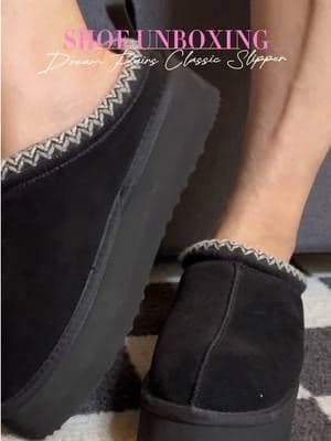 Cozy season just got better 🍂✨ These @Dream Pairs fuzzy slippers are giving fall at home energy in the best way. Soft faux fur lining, suede finish, and a thick platform sole that keeps you warm whether you’re inside or running quick errands 🖤 Perfect for: 🍁 chilly mornings ☕ coffee runs 🏠 cozy days at home 🧺 “getting stuff done but make it comfy” vibes Once you put them on… you’re not taking them off! #dreampairs #tiktokshopcreatorpicks #summerwins #dealsforyoudays #slippers
