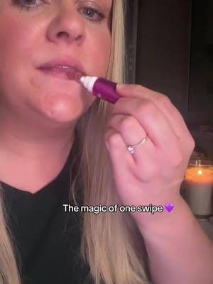 A little magic in one swipe 💜✨ The Vaseline Gluta-Hya Lip Serum Gloss in Royal Plum giving that gorgeous glossy finish 😍💄 Rich colour, beautiful shine and the perfect plum shade for autumn 🍂 What would you swipe into existence? 💜 #VaselineGlowGettersUK #AD #SwipeRoyalPlumMagic @Vaseline