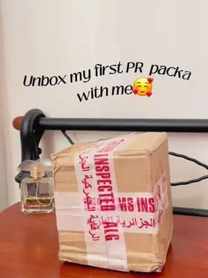 Got my first pr package from @FULLY Skincare 💚 . . . #unboxing #prpackage #fully #ugccreator #FULLY #koreanskincare #fullyskincare #poremask #GreenTomatoClayMask