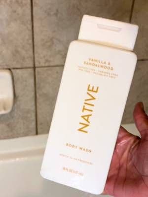 I love shower time with Native. I love how clean and fresh I feel after my shower and the amazing smell ✨I’ll definitely be buying again! #complimentary #GiftedByNative #NativeVanillaSandalwoodBodyWash #fyp #shower @influenster @Native