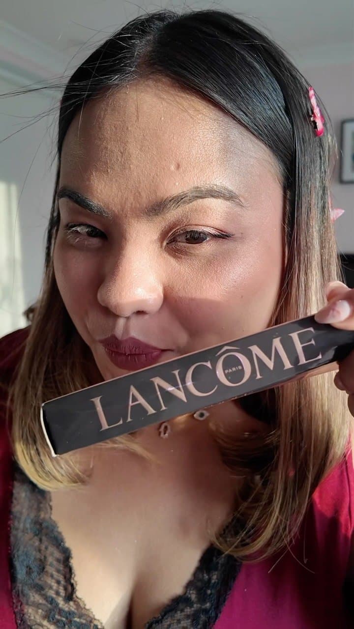 Getting ready with Lancôme’s Lash Idôle Curl Goddess Mascara.
Giving my lashes the curl, lift & volume they deserve
@