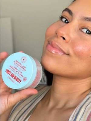 If Makeup by Ariel says this is step one… I had to try it 👀✨ My sensitive skin usually makes me extra careful with exfoliating acids, so I’ve been loving this gentle prep step before makeup. The Facial Radiance Pads combine glycolic + lactic acids to gently exfoliate and leave my skin looking smoother, brighter, and ready for makeup. That glow before the makeup even starts 🤍✨ #ad @First Aid Beauty #firstaidbeauty