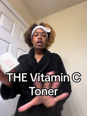 An essential behind my glow and yes it’s from the tiktok shop #tiktokshopcreatorpicks #tonerpads #vitaminc #innisfree #s