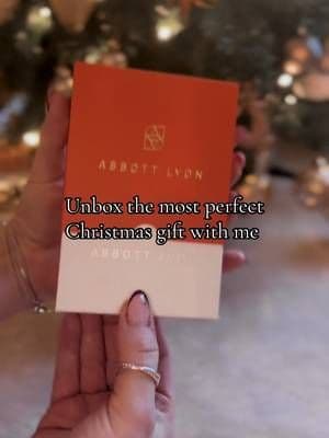 To me, love me ✨ Unboxing my newest @Abbott Lyon pieces — small joys that make everyday feel special 🤍 Check put the link in my bio to save money on your order 🙌🏼🙌🏼 . . . . #TheALCollective #Unboxing #ad #treatyourself #fyp